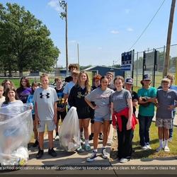 Carpenter's Middle School helping to keep the parks clean