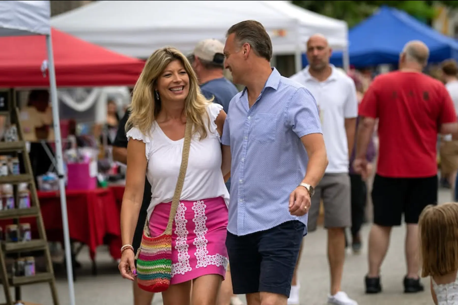Enjoying the local farmers market (Credit: Destination Lake Winnebago)