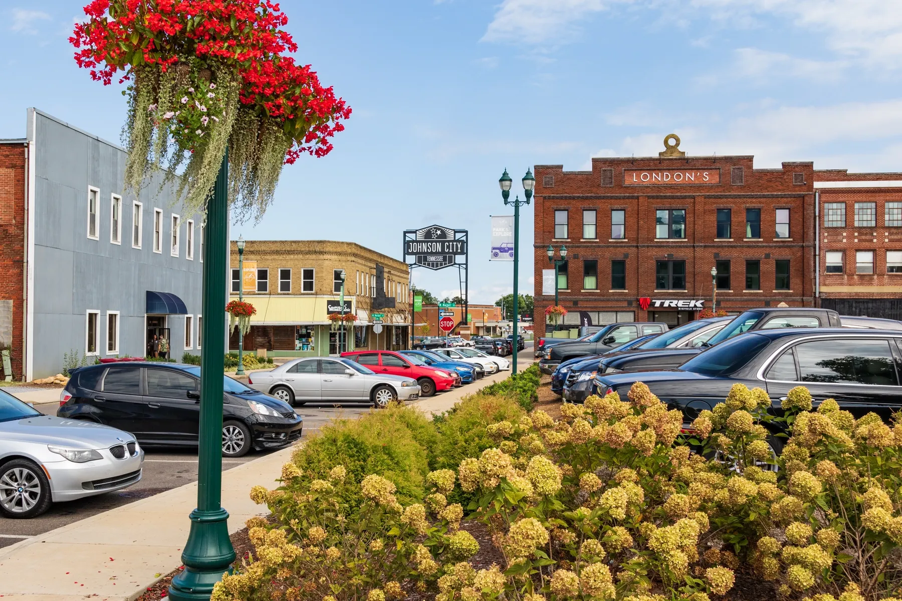 Enjoy history, food, music, art, and more in downtown Johnson City. Photo credit: Nolichuckyjake / Shutterstock.com
