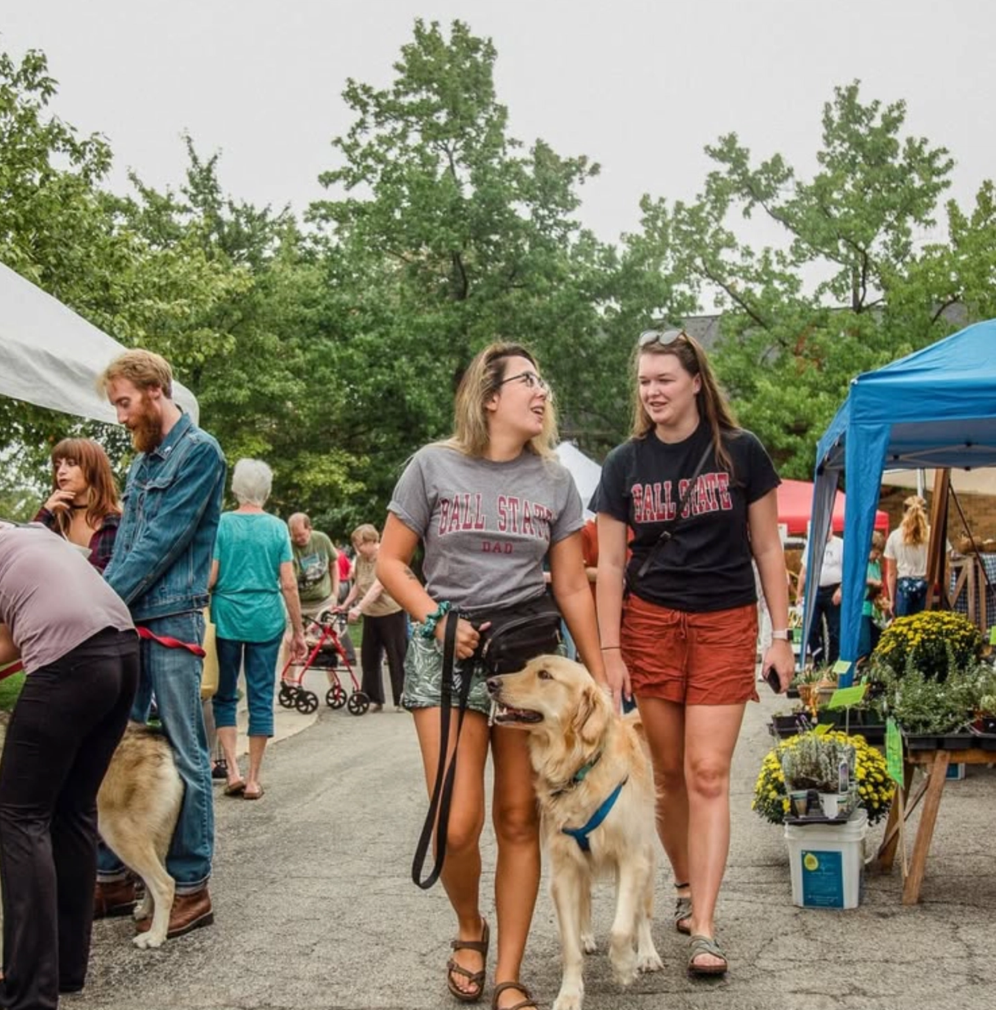 Summer farmer's market at Minnestria (Image Credit: Destination: Muncie)
