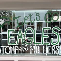 Zionsville Window Paint for School Homecoming (Credit: Zionsville Chamber of Commerce)