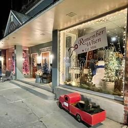 Remember When's storefront in downtown Portland during the holidays