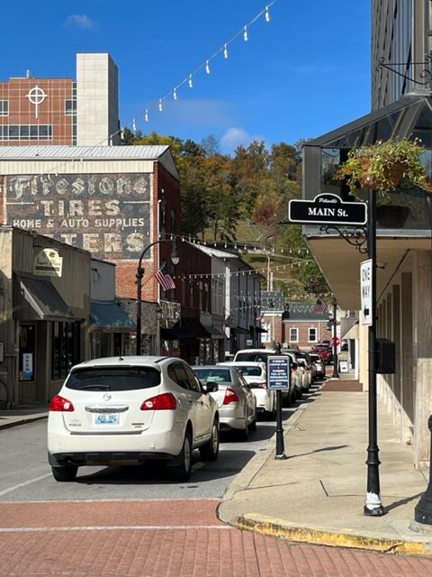 Eastern Kentucky - Guide To Living & Working - MakeMyMove