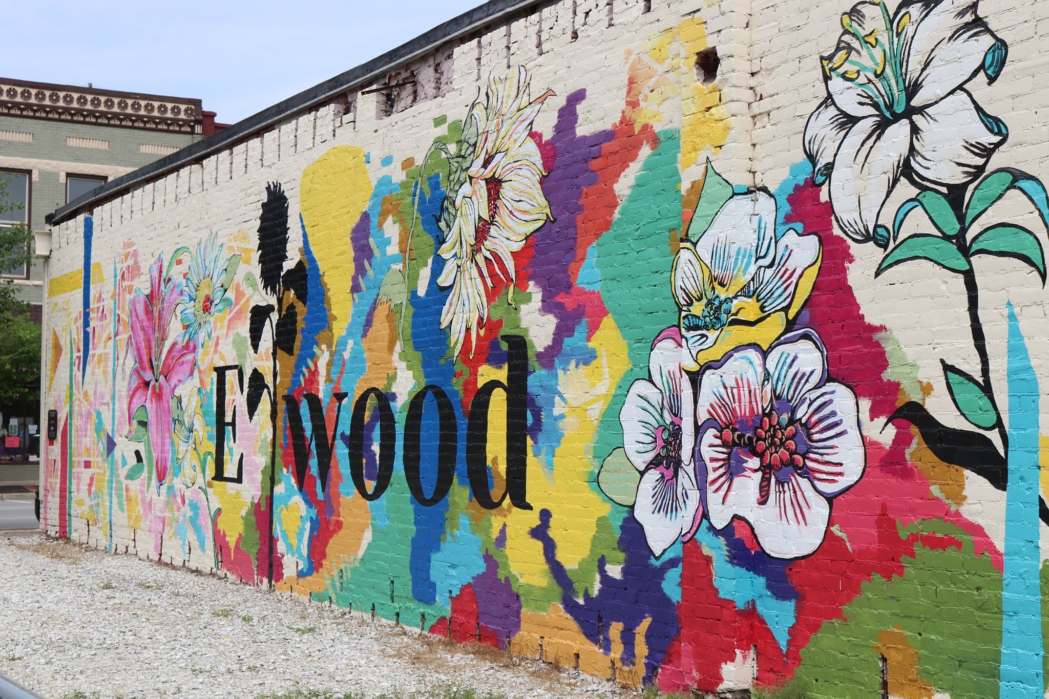 Get paid to live in 
    Elwood, Indiana