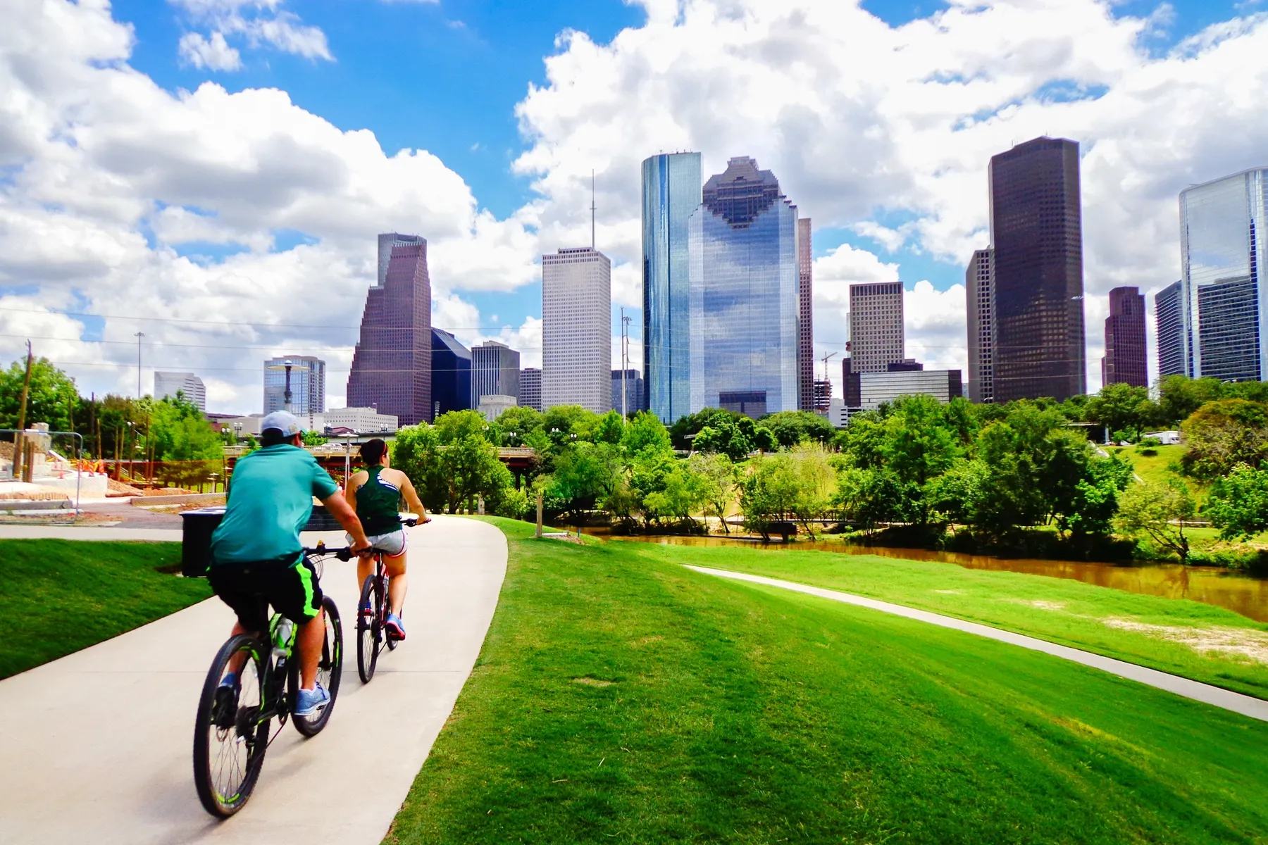 Downtown Houston’s park system offers paved pathways, recreational lawns, playgrounds, public art, and more.