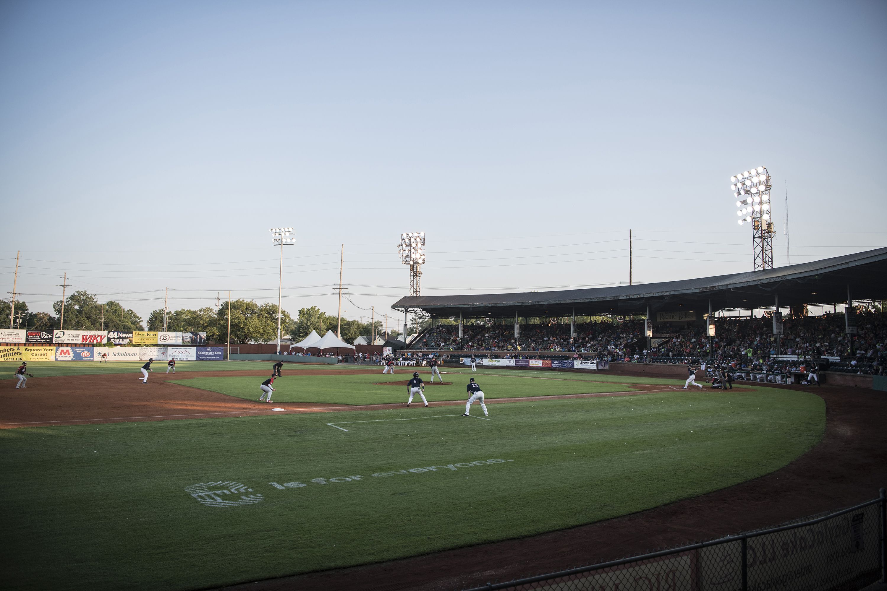 Life in The Evansville Region, Indiana