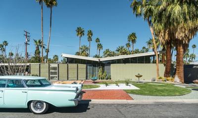 Midcentury-modern architecture dominates the Palm Springs residential housing market. Self-guided architectural tours are available through the local chamber of commerce.