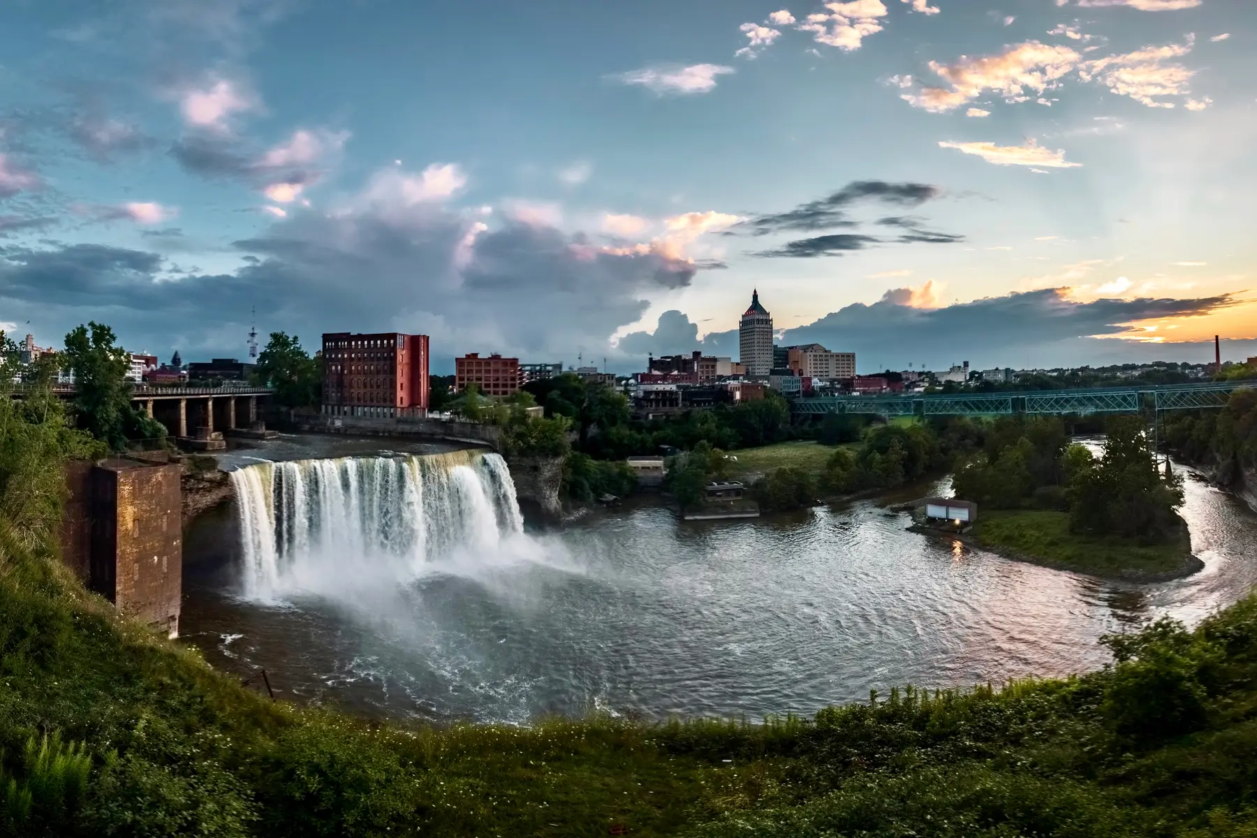 Enjoy the picturesque High Falls, one of three waterfalls located along the Genesee River in Rochester, N.Y.