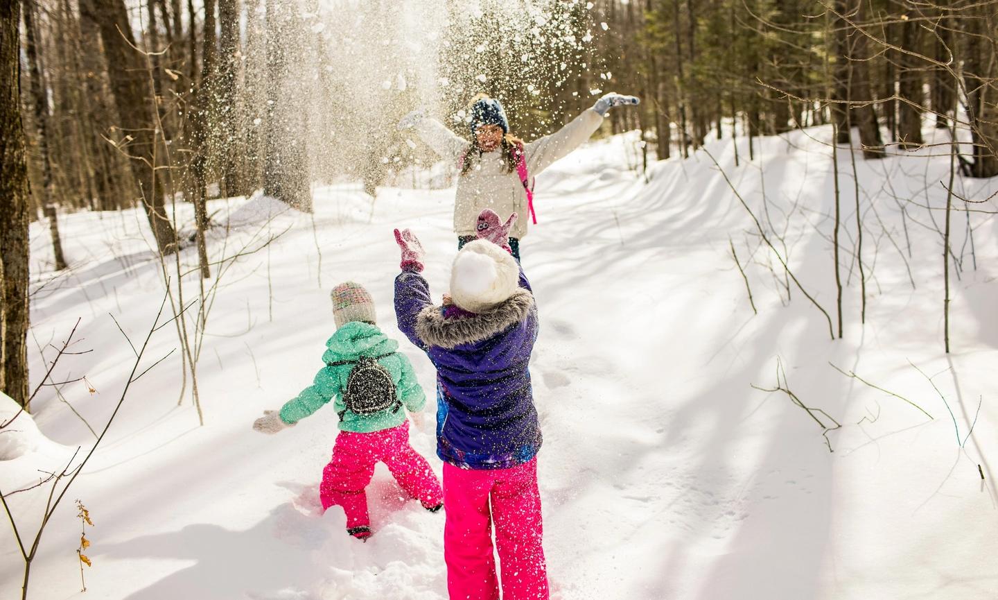 Kids playing in the snow (Credit to Visit Oconto County Facebook Page)