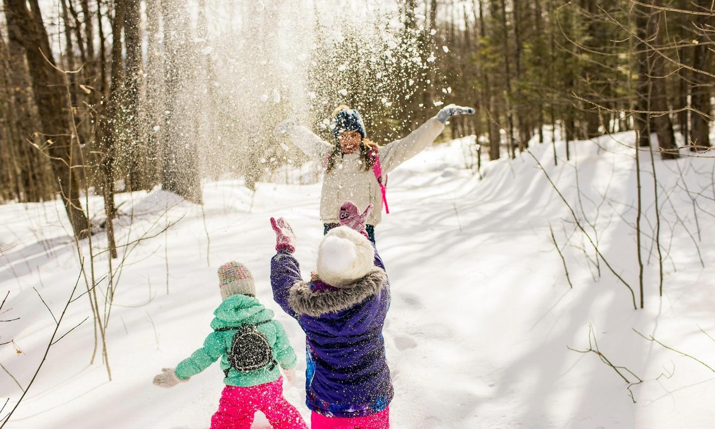 Kids playing in the snow (Credit to Visit Oconto County Facebook Page)