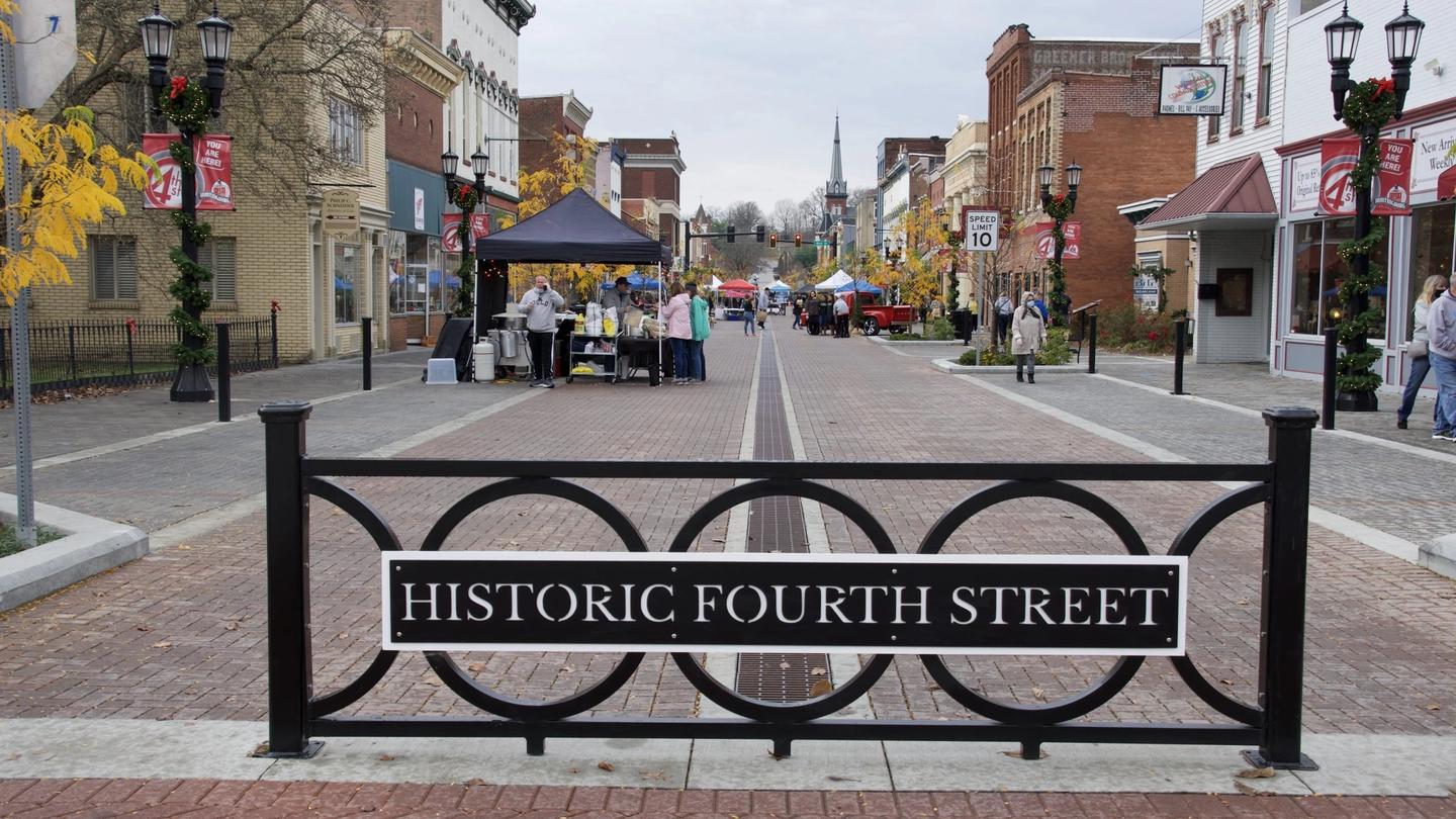 Listed on the National Register of Historic Places, Historic Fourth Street is home to antique stores, specialty shops, restaurants, and special events. 