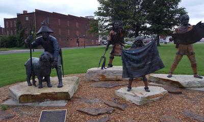 History buffs can enjoy the Discovery Sculpture at the National Quilt Museum in Paducah.