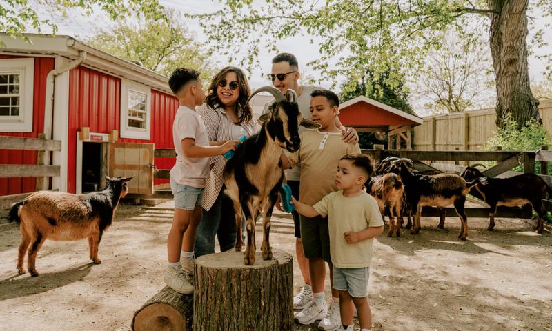 Fort Wayne Zoo (Image Credit: Visit Fort Wayne)