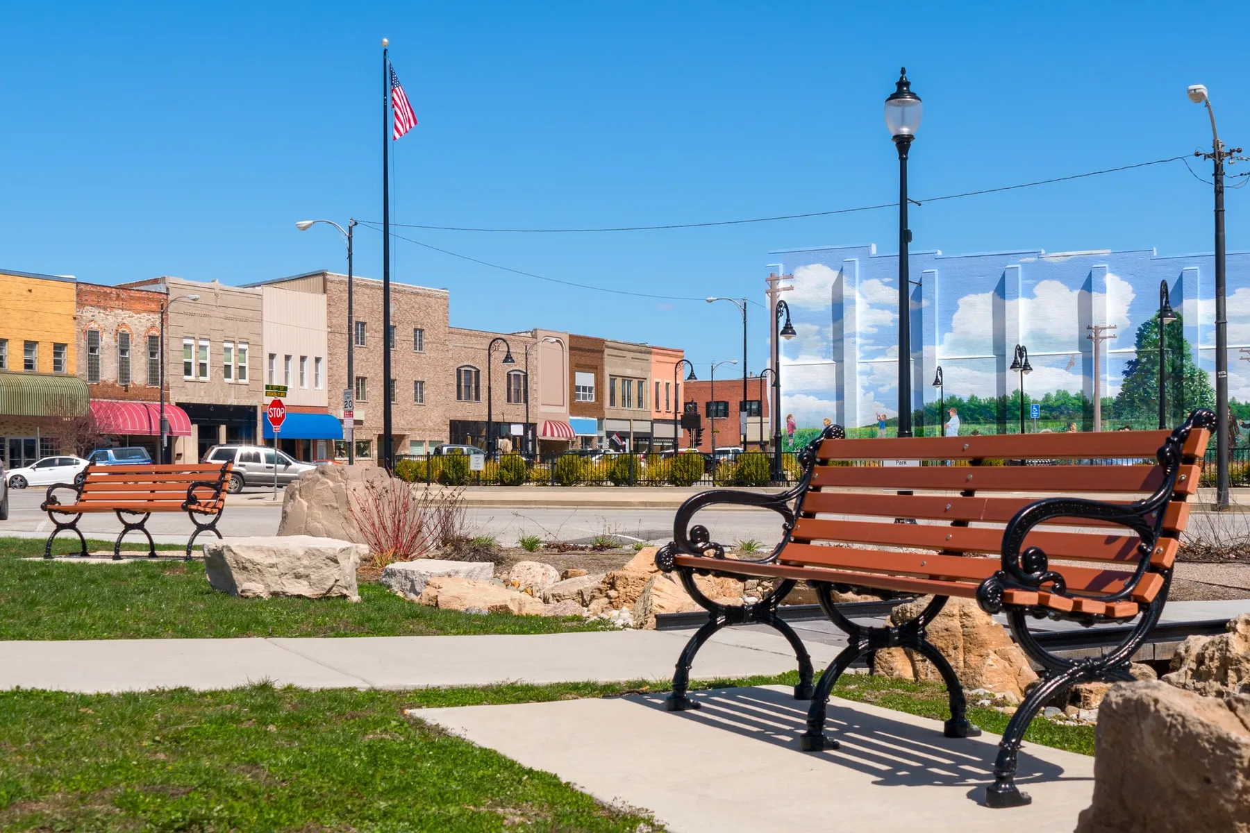 Mattoon’s small town cohesiveness offers a beautifully scaped functioning downtown area.