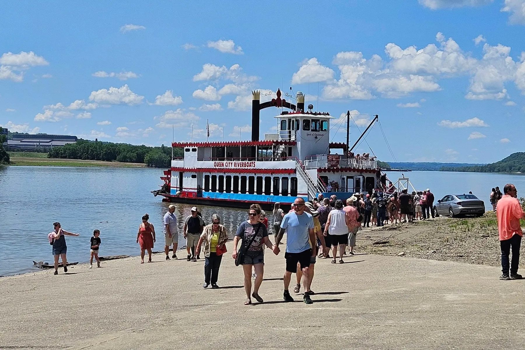 Ohio River Tours (Image Credit: Discover Vevay, Switzerland County)