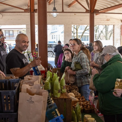 West Allis, WI Farmers Market