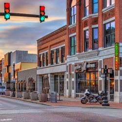 Sunset on Second Street in downtown Owensboro