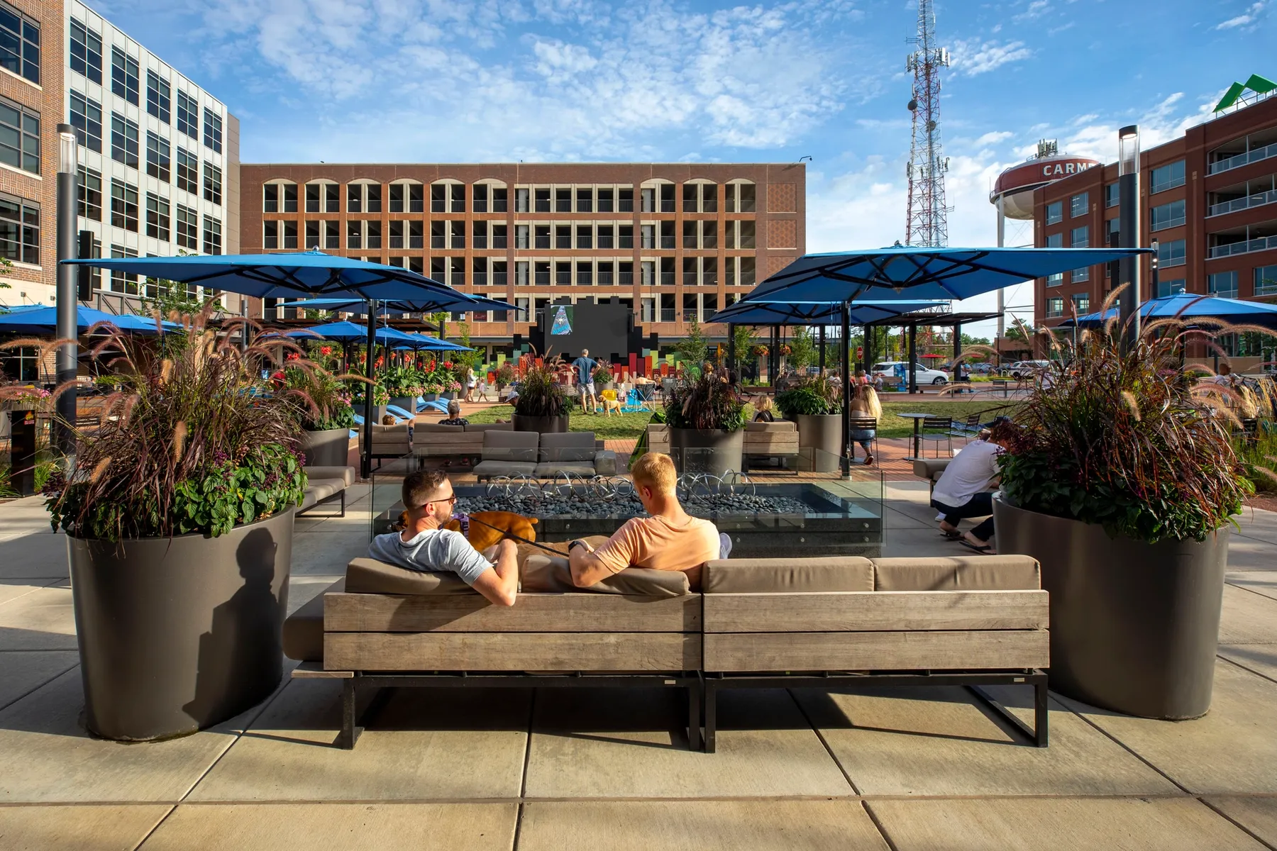 Take a look at Life in Indy (Credit: LifeinIndy)