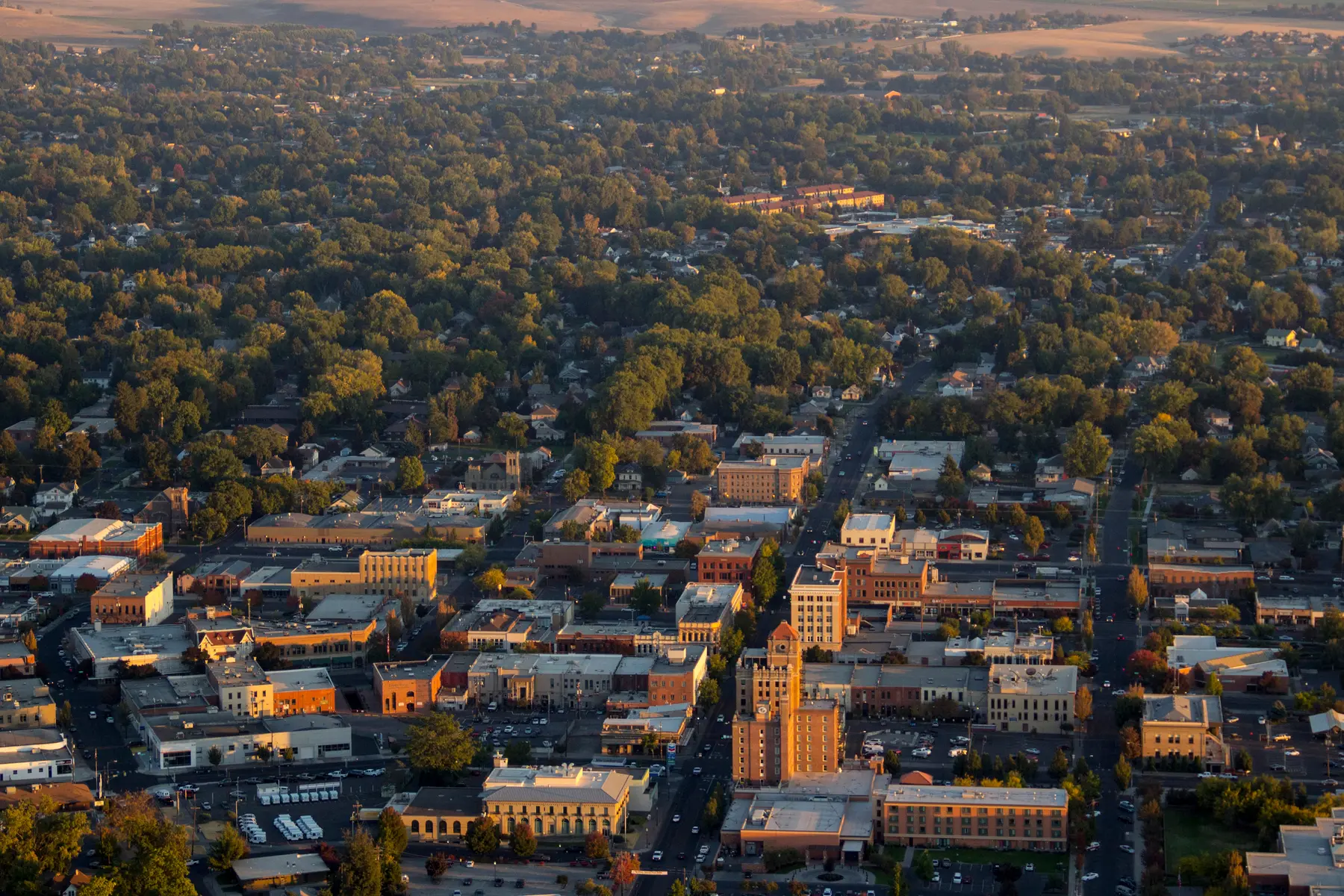 Historic Downtown Walla Walla offers restaurants, shops, wineries, museums, and more.