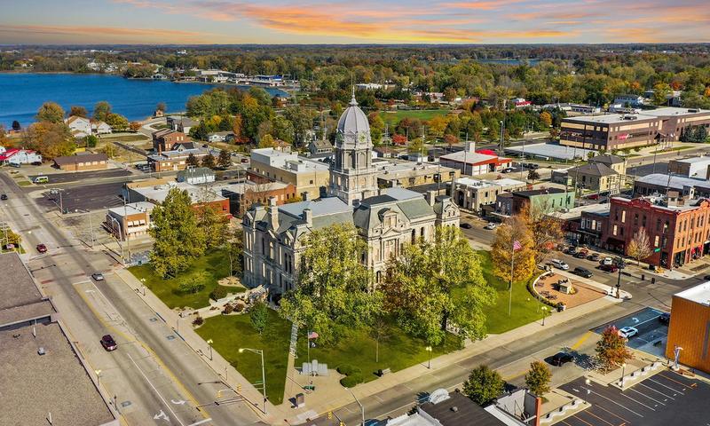 Downtown Warsaw (Image Credit: Visit Downtown Warsaw)