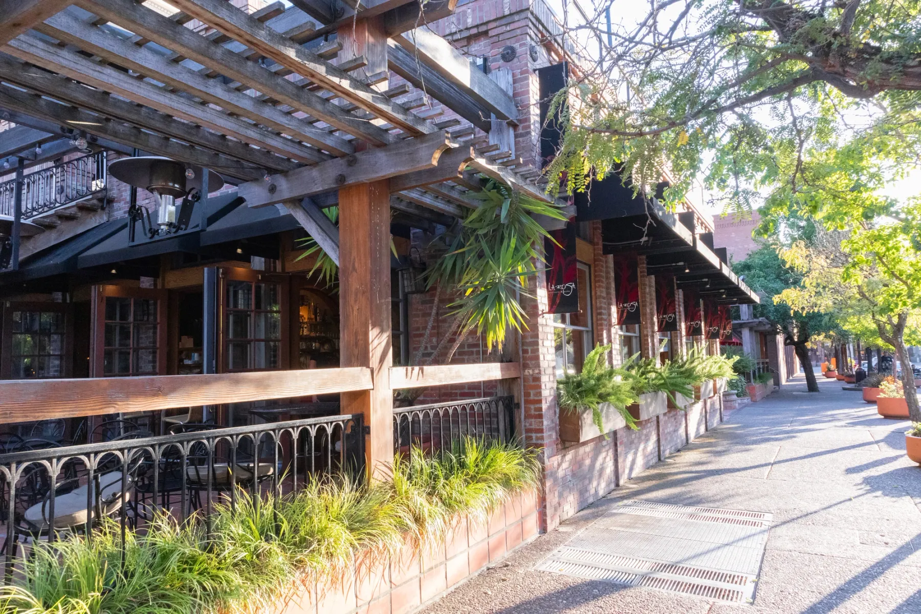 Downtown Santa Rosa is home to restaurants, shops, historical sites, wineries, and more.