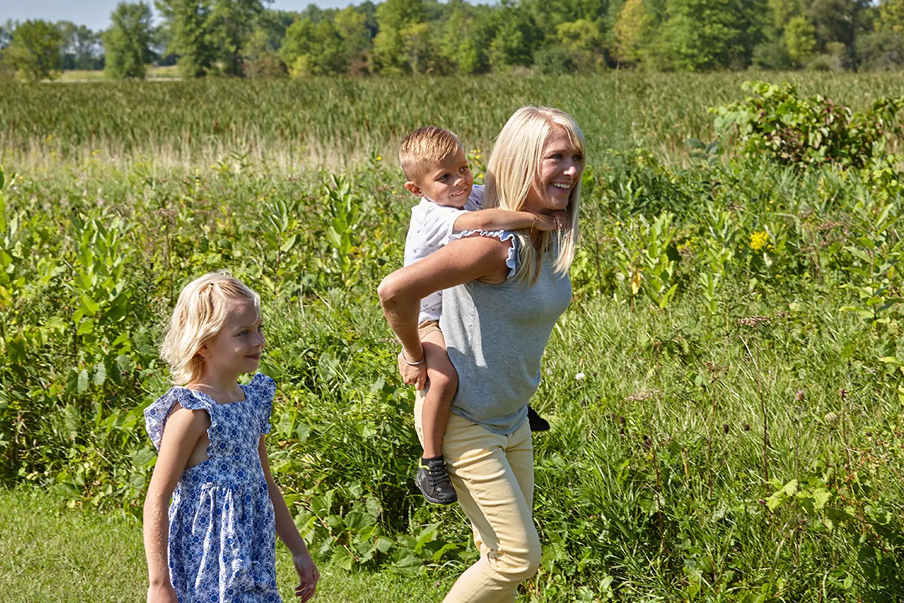A walk together through the beautiful nature in FDL County (Credit: Destination Lake Winnebago)