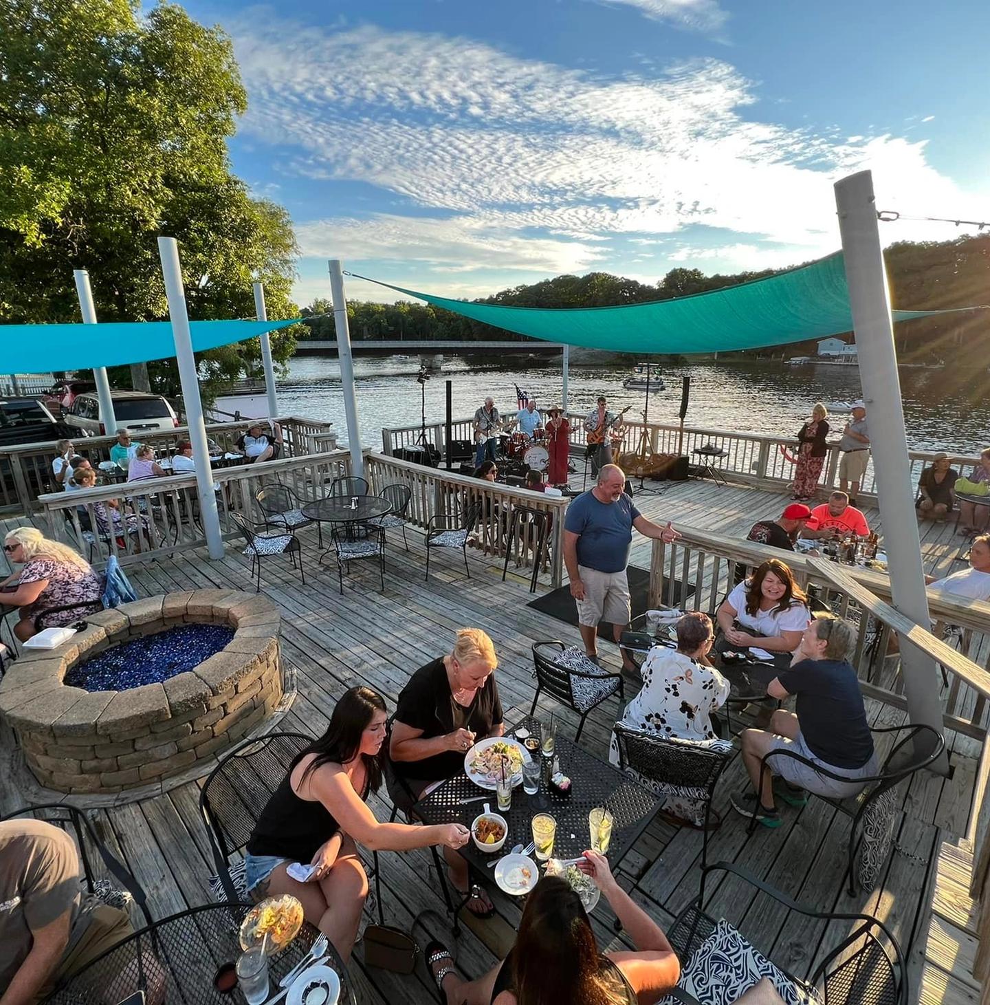 Dinner at Sportsman on Lake Freeman