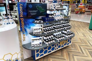 1317850-NZ-Honey_001.jpg