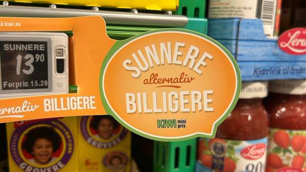 Sunnere alternativ billigere-merket på butikkhylle i KIWI.