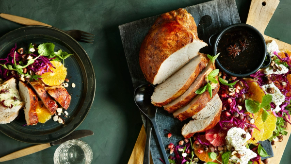 Hel kalkun til thanksgiving-middag.