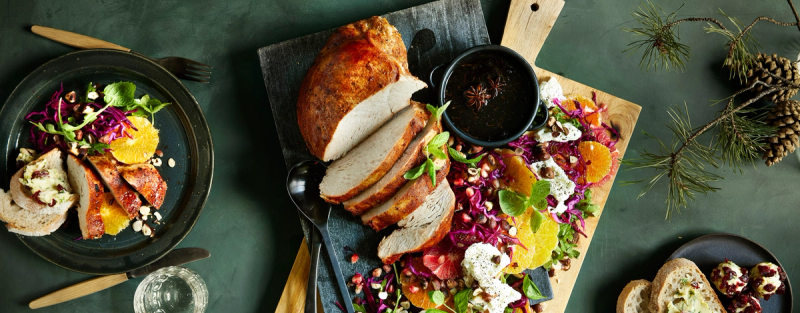 Hel kalkun til thanksgiving-middag.