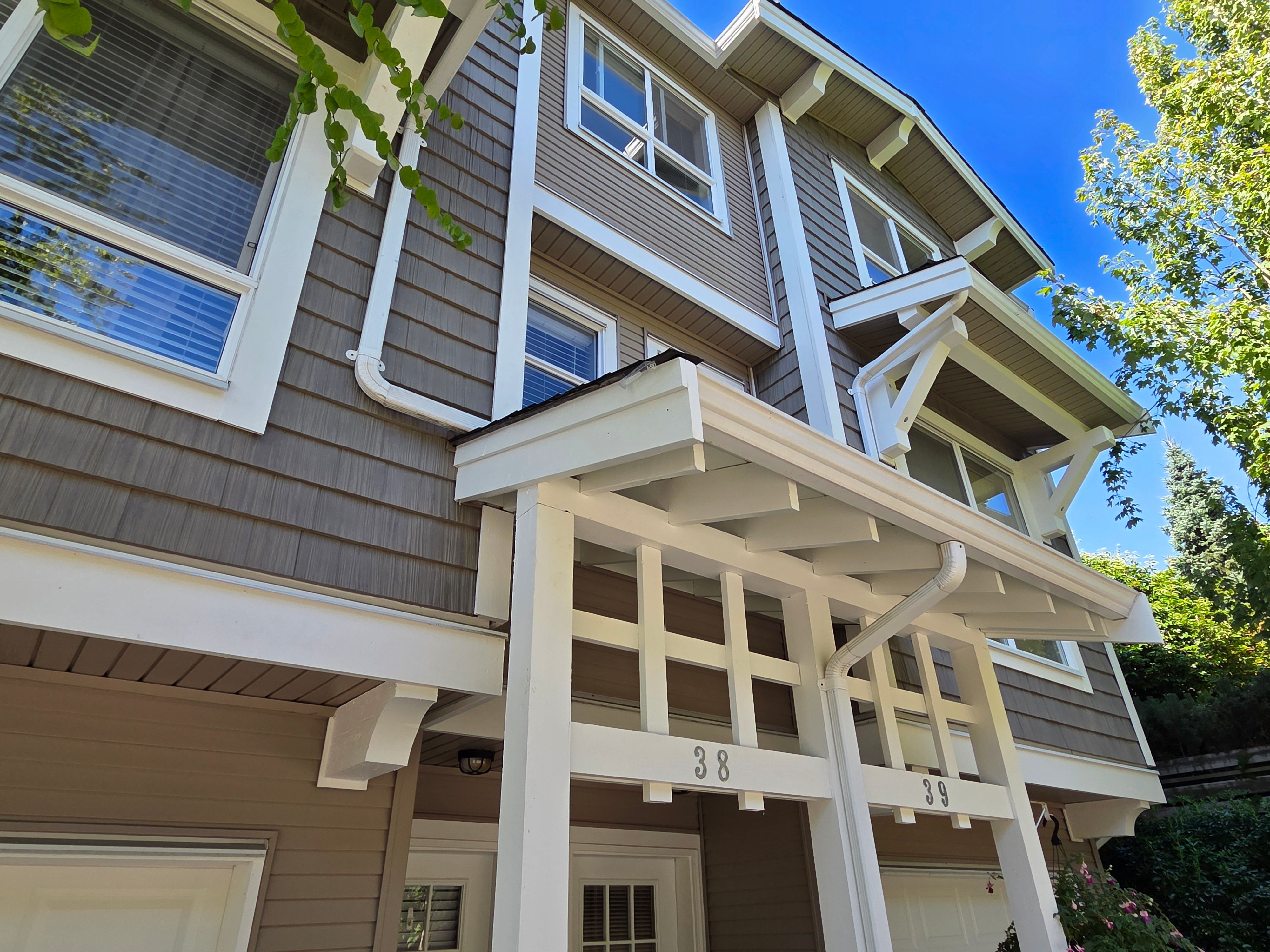 Kaleden Exterior Repaint