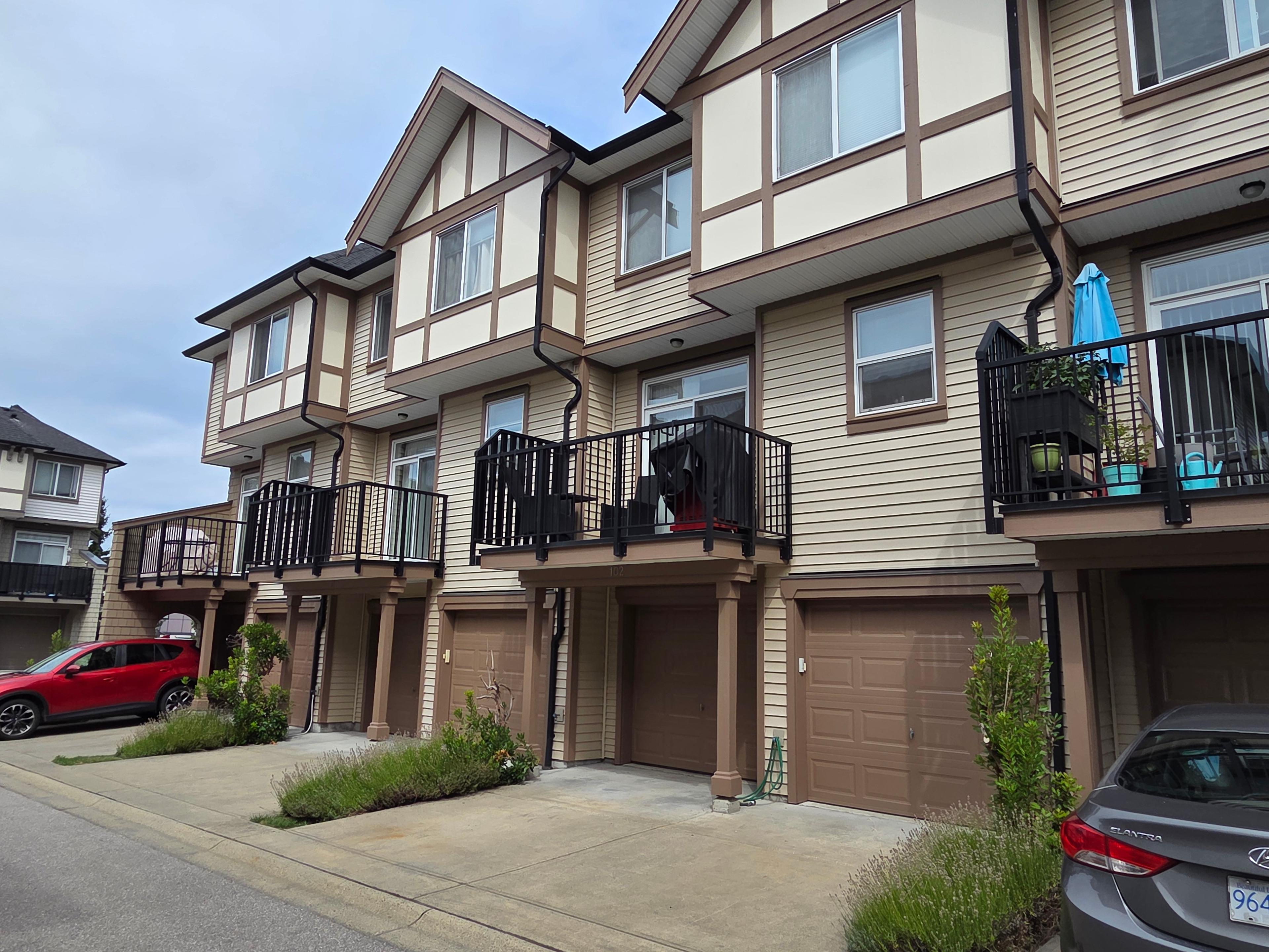 Mason & Green Exterior Repaint and Wood Restoration