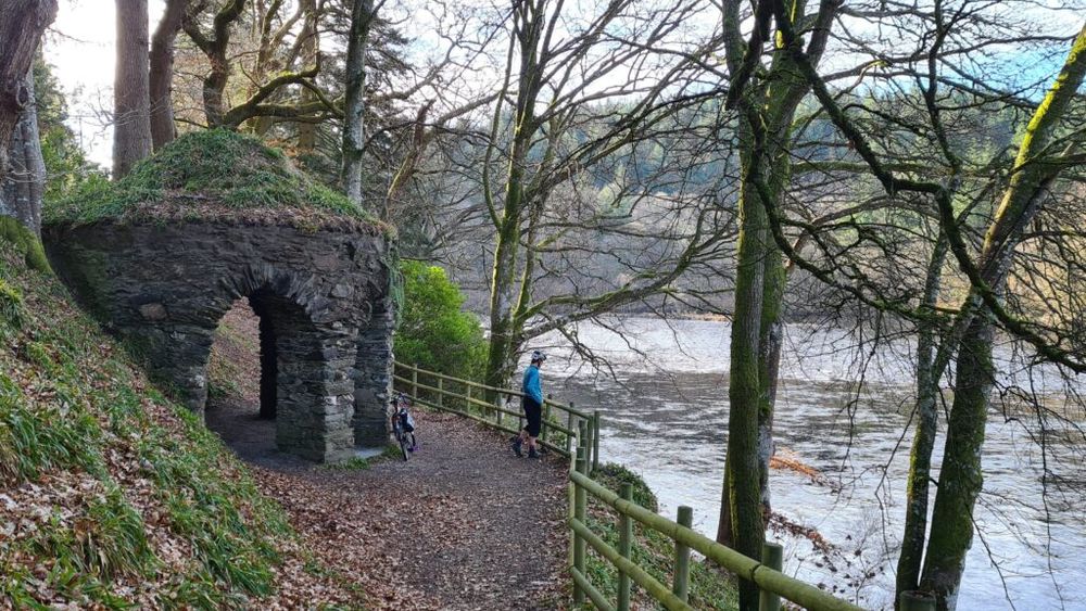 A folly by the banks of the River Tay