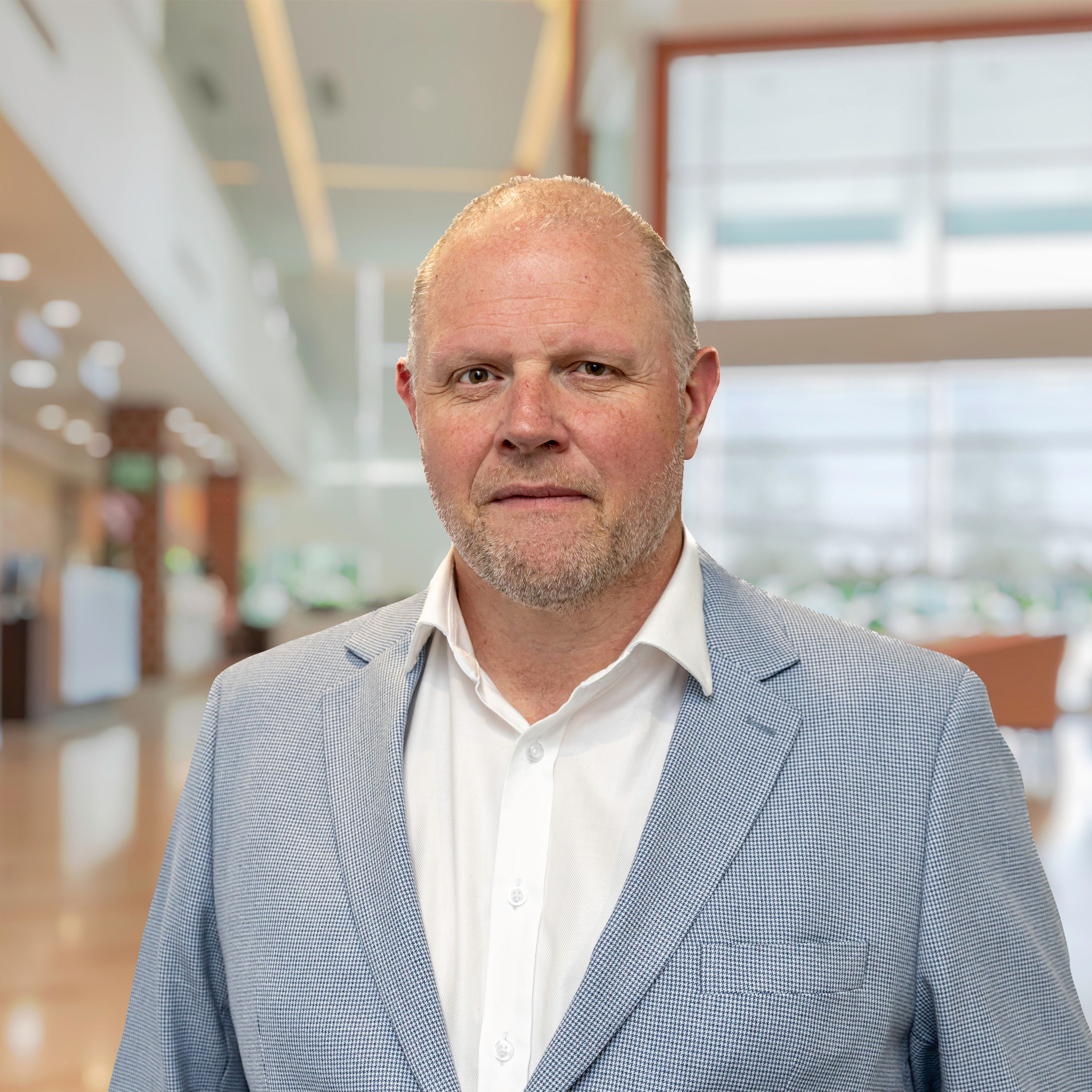 Travis Kemp headshot