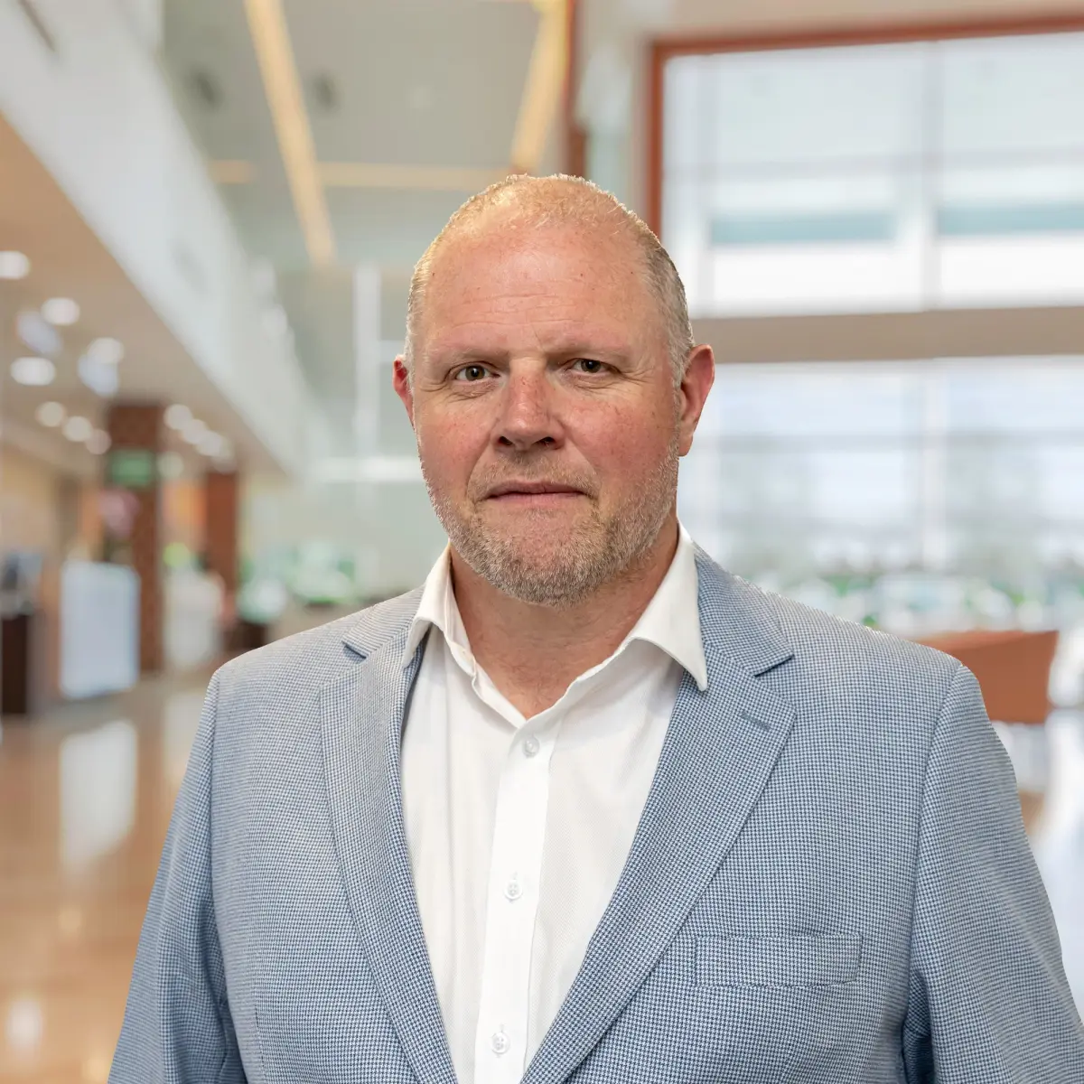 Travis Kemp headshot