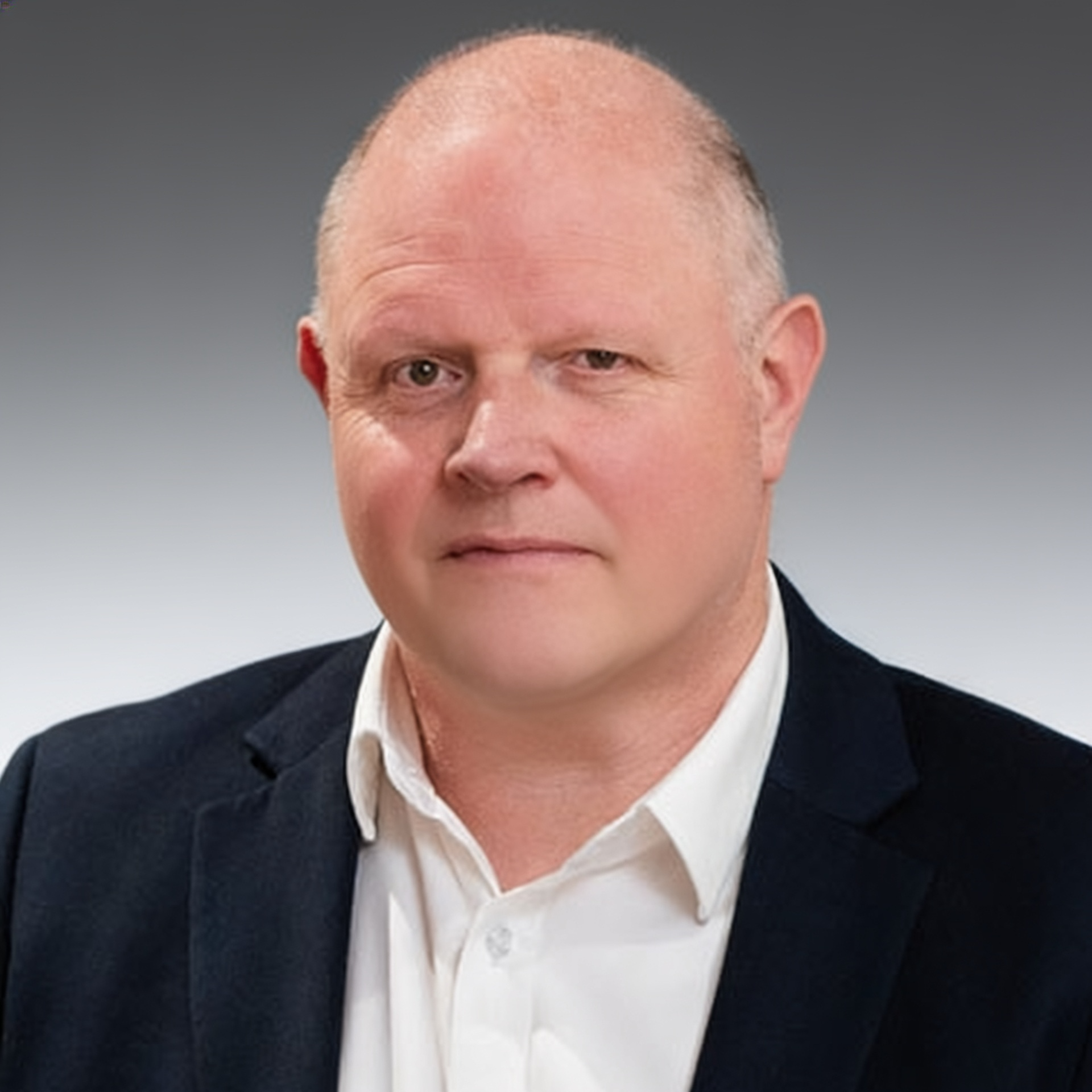 Travis Kemp headshot