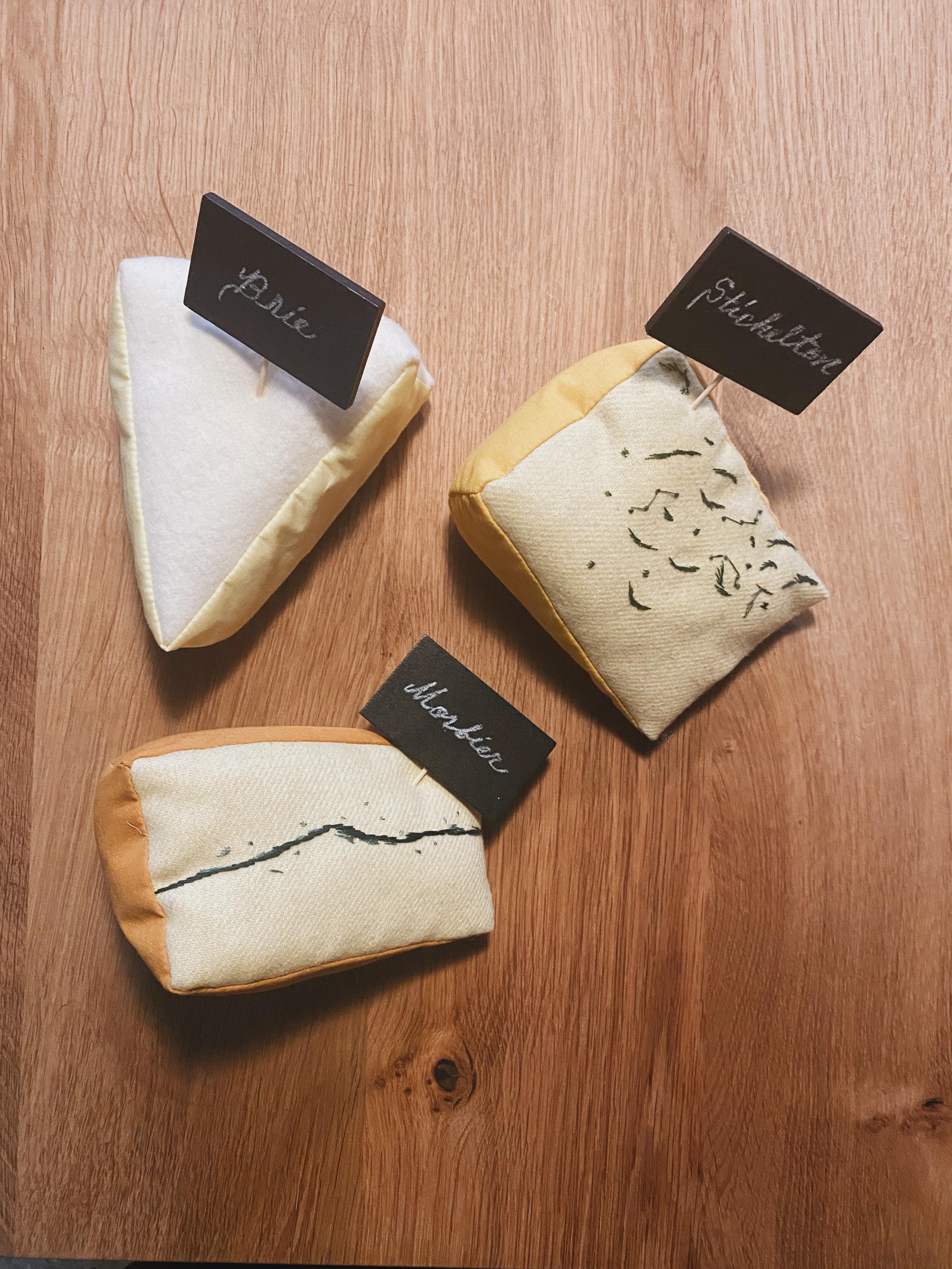 Yuki & Daughters Toy Cheeses