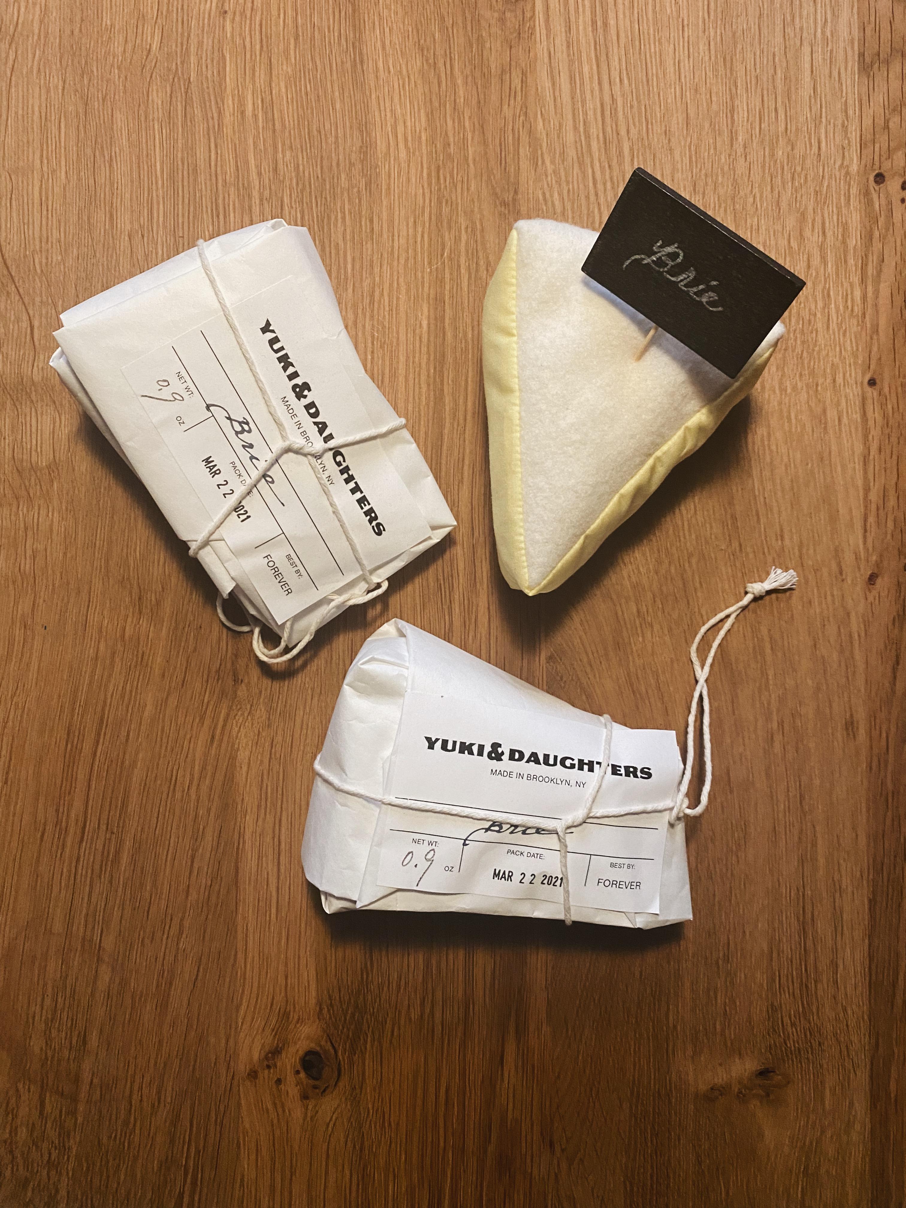 Yuki & Daughters Toy Brie