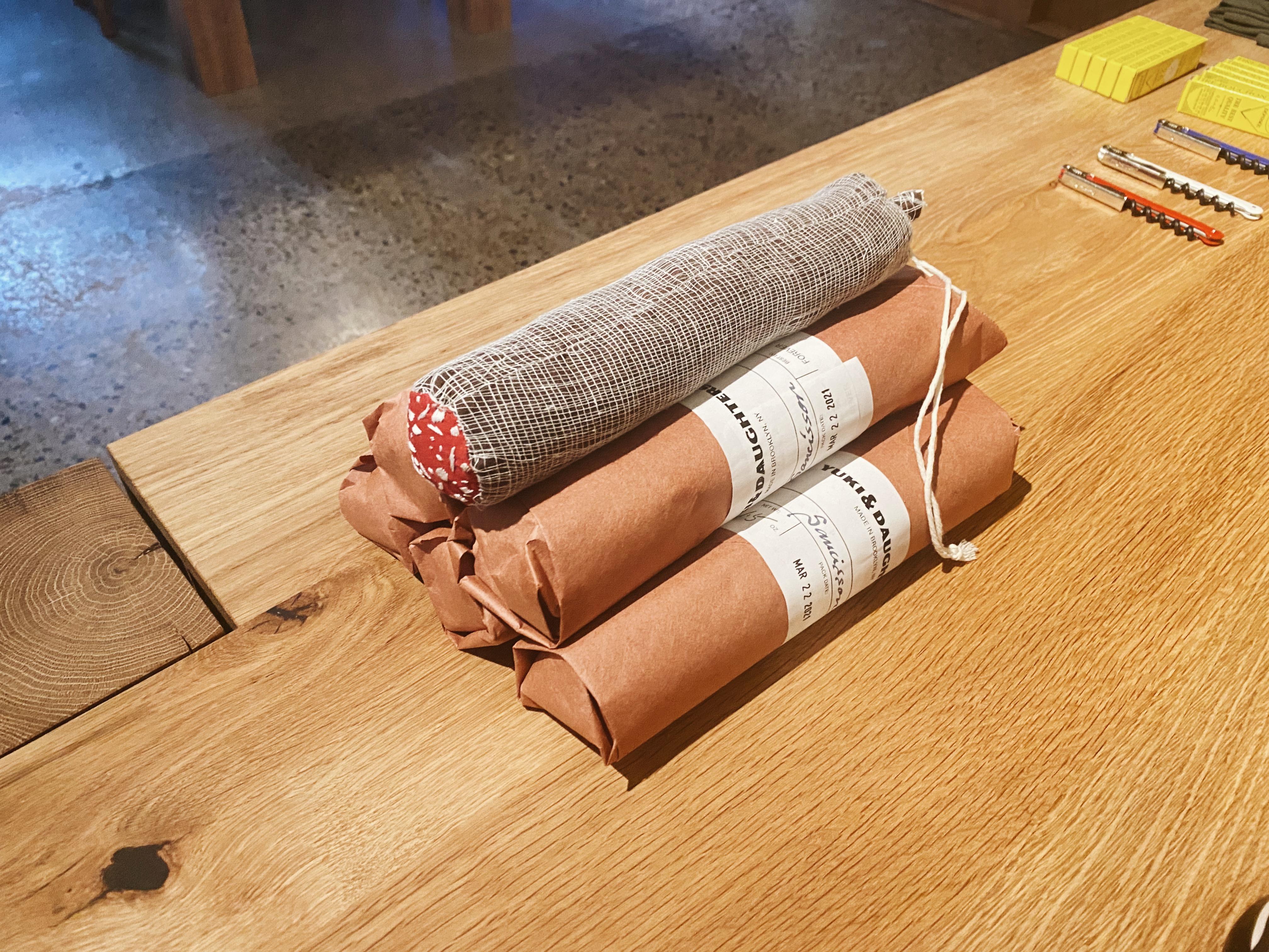 Yuki & Daughters Toy Saucisson