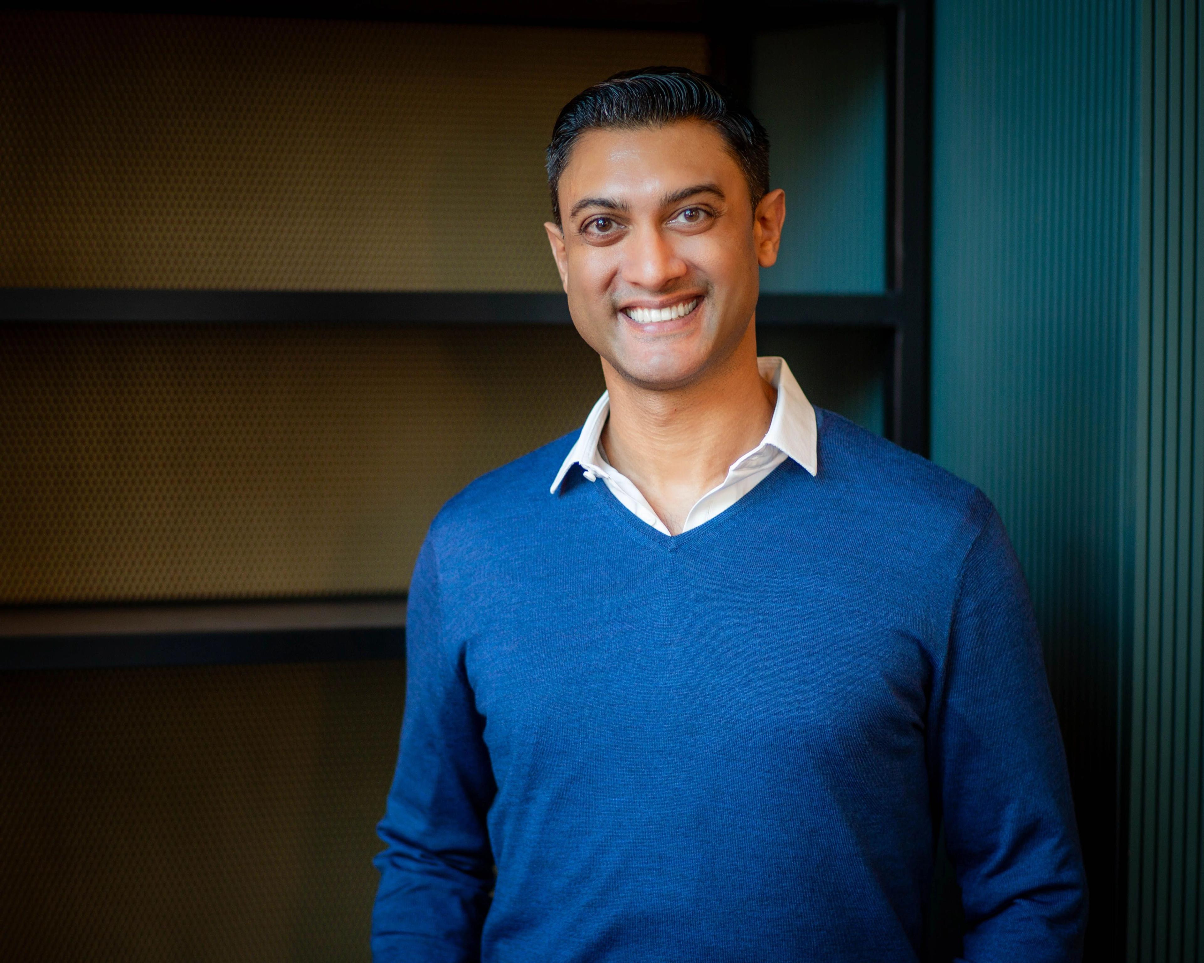 Dr Kartik Modha