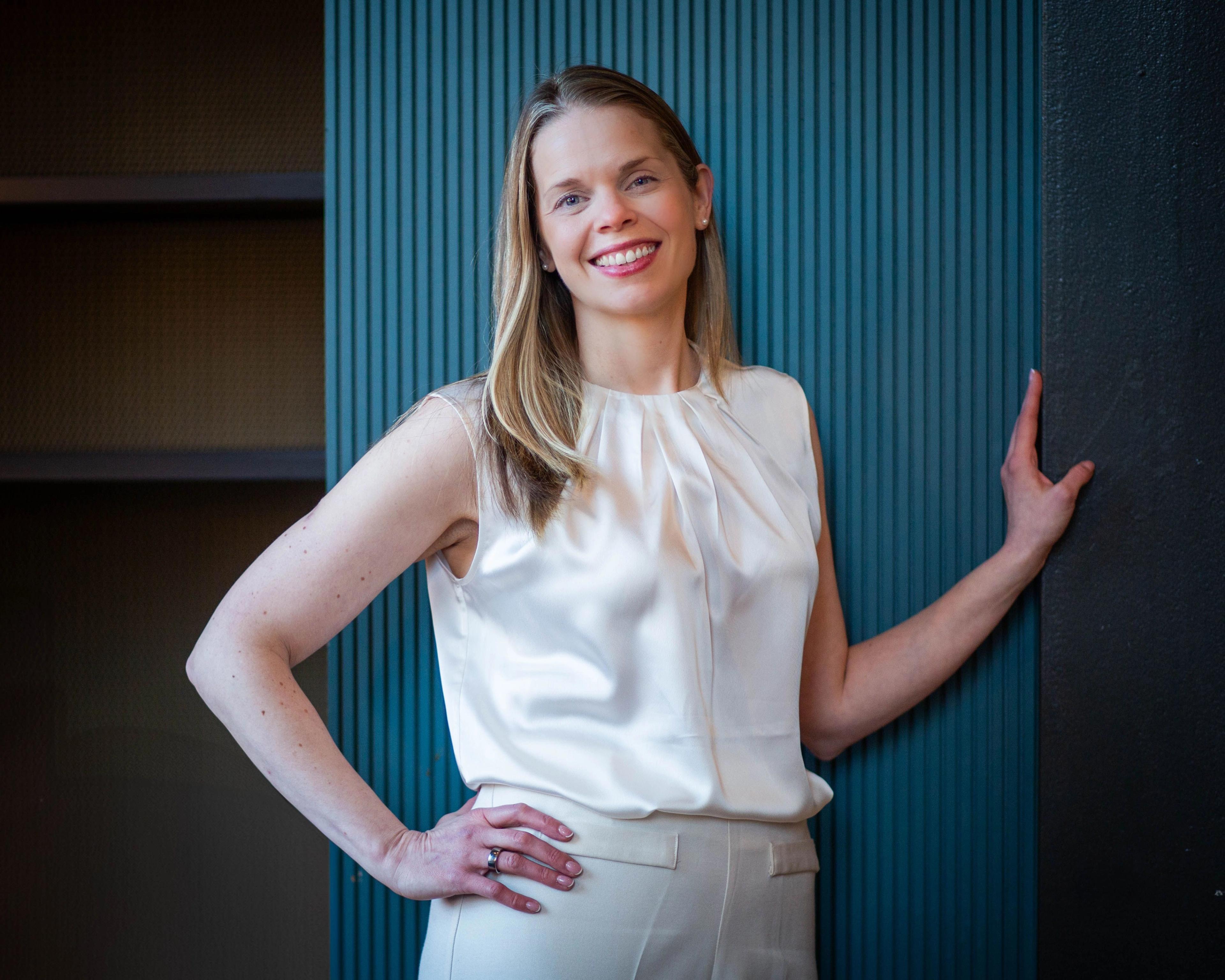 Dr Caroline Butler