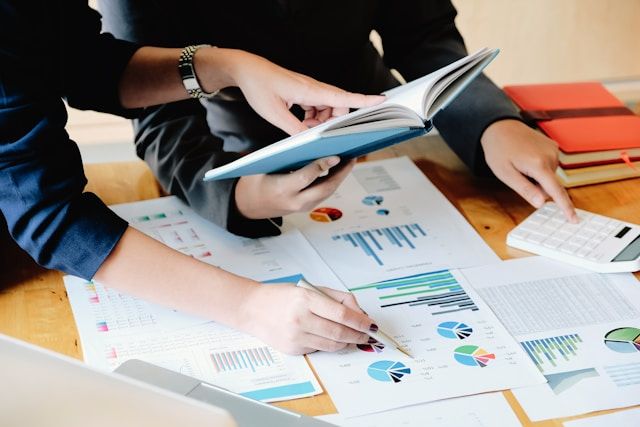 20 Fascinating Creator Economy Statistics That Shape 2025