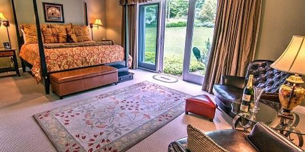Stone Hill Inn