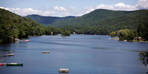 Echo Lake Inn