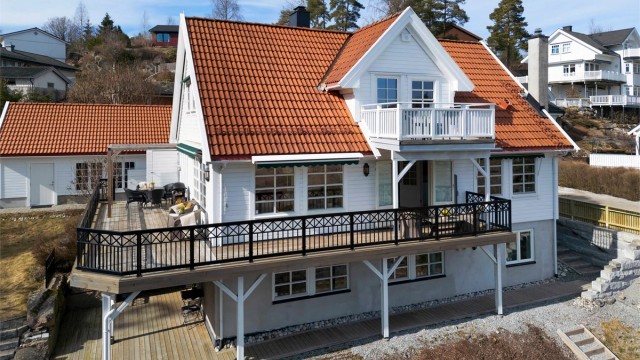 Velkommen til Ellingsrudlia 15!