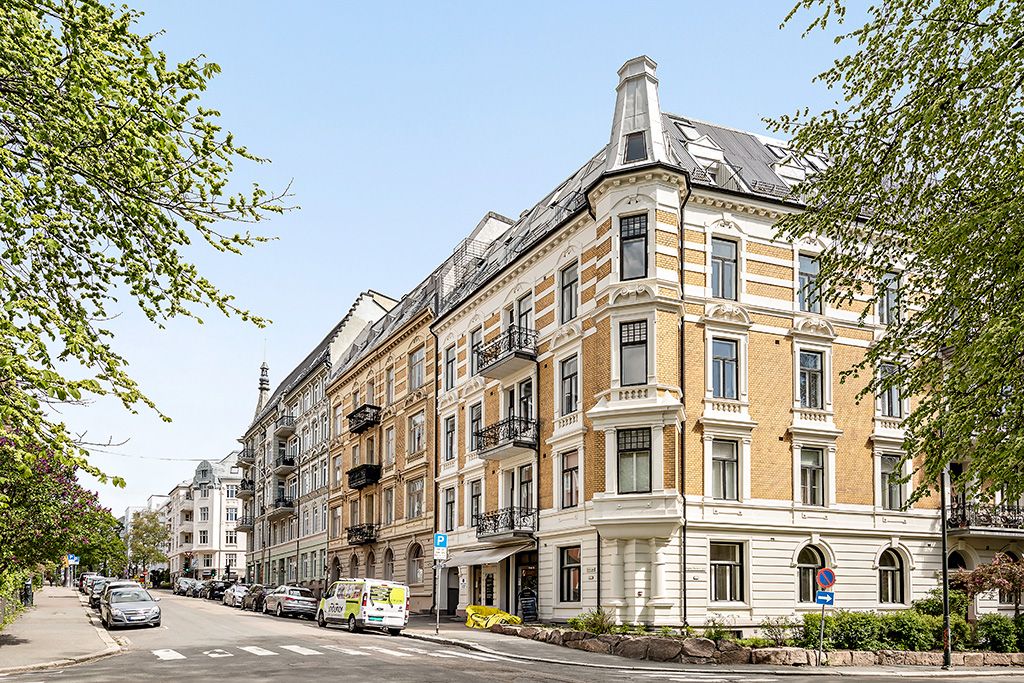 Flott hjørnebygård i Mogens Thorsens gate  Gabels gate.