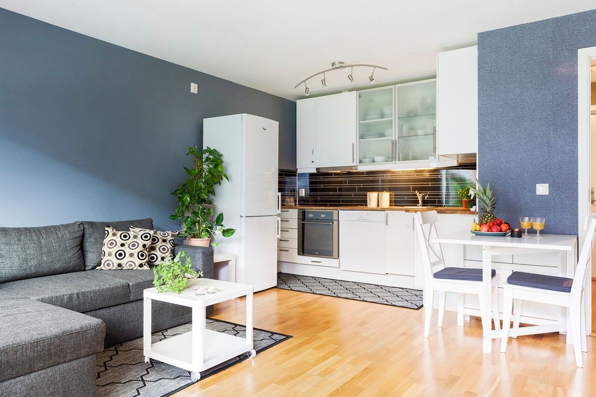 003_Åpen løsning mellom stue og kjøkken..jpg