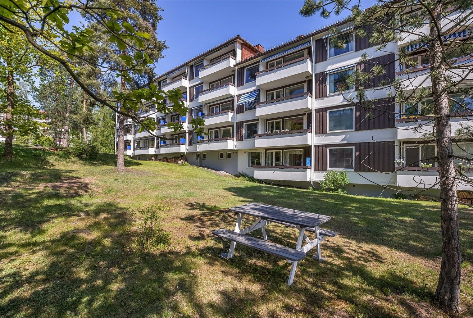 Området er kjent for å sine rolig omgivelser med sol, sjø, skog og herlig frisk luft