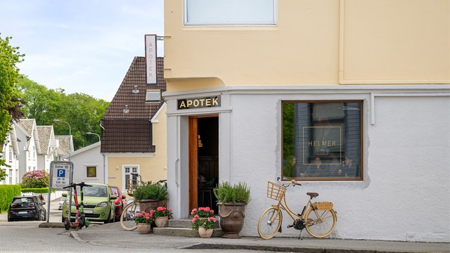 I det gamle apoteket på Storhaug er det nylig åpnet nabolags café